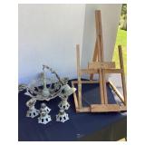 Wood table top easel & vintage chandelier (16'