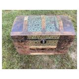 Antique hump back trunk, 32 1/2x24' tall x 18'