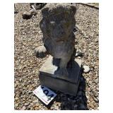 Concrete lion, some superficial cracks 32ï¿½ tall