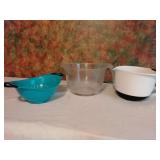 Measuring bowls and strainer