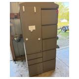Metal locking cabinet with keys  H67ï¿½x w 30ï¿½xD