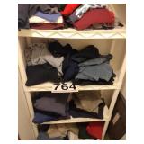 Sweatshirts and shirts - XL - shelves not