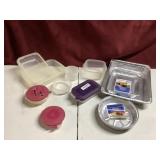 Tupperware, cooking plastic pans