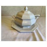 Soup dish with terrain