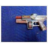 Vintage toy double barrel machine gun