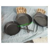 OZARK TRAIL CAST IRON SKILLETS