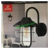 MATTHEWS OUTDOOR WALL LIGHT