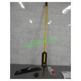 RUBBERMAID SPRAY MOP