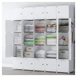 25 CUBE CLOSET