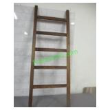 BLANKET STORAGE LADDER