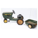 ERTL 520 John Deere Pedal Tractor w/ Trailer