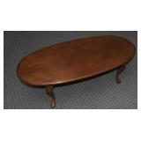 Oval Wooden Coffee Table w/Queen Anne Legs