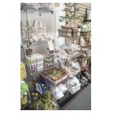 Customizable Cubical Glass Display Shelf on Base