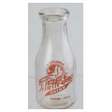 Gillette & Sons Dairy "America" Pint Milk Bottle