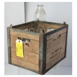 Biltmore 12 Cell Crate w/Embossed Quart Bottles