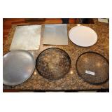 Oval And Square Baking/pizza Pans.
