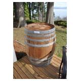 Large Saury Oak Barrel, Heavy And Solid.