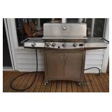 Gas Grill, Front Avenue.