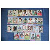 Vintage 1973-75  25 Football Cards