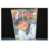 December 2001 Beckett Magazine With Ichiro On The