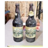 2 Vintage Rainier Pale Beer Bottles Pints