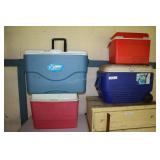 4 Coolers, Need Maintenance, Cleaning.