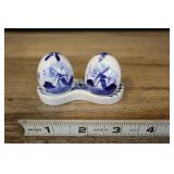 Delft Blue S & P Shaker Set With Tray, Blue & Whit