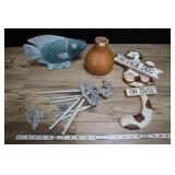 Assorted Garden Decor- Windchimes, Dog Sign, Fish,