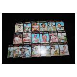 19 Vintage Baseball Cards 1971 Topps Includes Earl