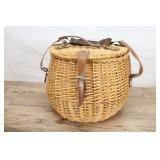 Large Wicker Over Shoulder Picnic Basket, With Lea