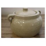 Covered Stoneware Cookie Jar, 6 1/2" Wide