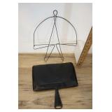 Vtg Dustpan And Holder