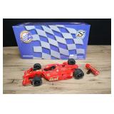 Budweiser #10, Limited Edition 1:18-scale Champ Cr