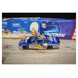 Mike Skidner, #31 Lowes/loone Tunes,1:24-scale