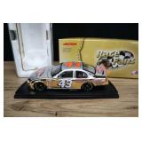 Richard Petty, #43,1:24-scale 24kt Gold Stock Car