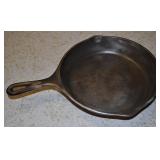 Cast Iron Skillet 9", Early Lodge Pan