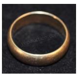 14 K Gold Wedding Band Half Round Classic 4.3 Grms