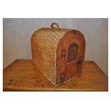 Antique Arch Top Pet Carrier