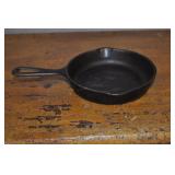 Wagner Ware Cast Iron Pan 6.5 Inch, No.3 Stamp