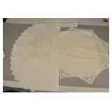 5 White Table Linens Rounds And Rectangles.