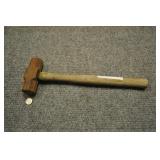 Sledge Hammer 15" Wood Handle, 4lb 5.3oz Sledge Hammer 15" Wood Handle, 4lb 5.3oz