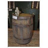 Small Wood Barrel Keg 16" X 10 1/2" Small Wood Barrel Keg 16" X 10 1/2"