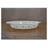 Pyrex Blue Snowflake Casserole Dish, 1 1/2 Qt Pyrex Blue Snowflake Casserole Dish, 1 1/2 Qt