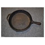 Lodge Cast Iron Skillet, 10 S K U S A,