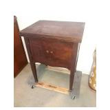 Franklin Sewing Machine Table. 23.5"x18.5"x30". Franklin Sewing Machine Table. 23.5"x18.5"x30".