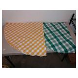 2 Round Tables Cloths, Plaid Green And White