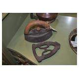 Antique Sad Iron And Rest, W H Howell Co Antique Sad Iron And Rest, W H Howell Co