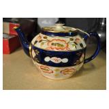 Sadler Tea Pot, Hand Painted Floral Pattern On