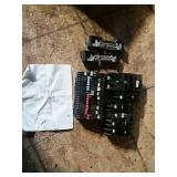 15 zinsco breakers, 1 200 amp main, 2 ground