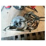 Skilsaw 7-1/4 worm drive, hd77m